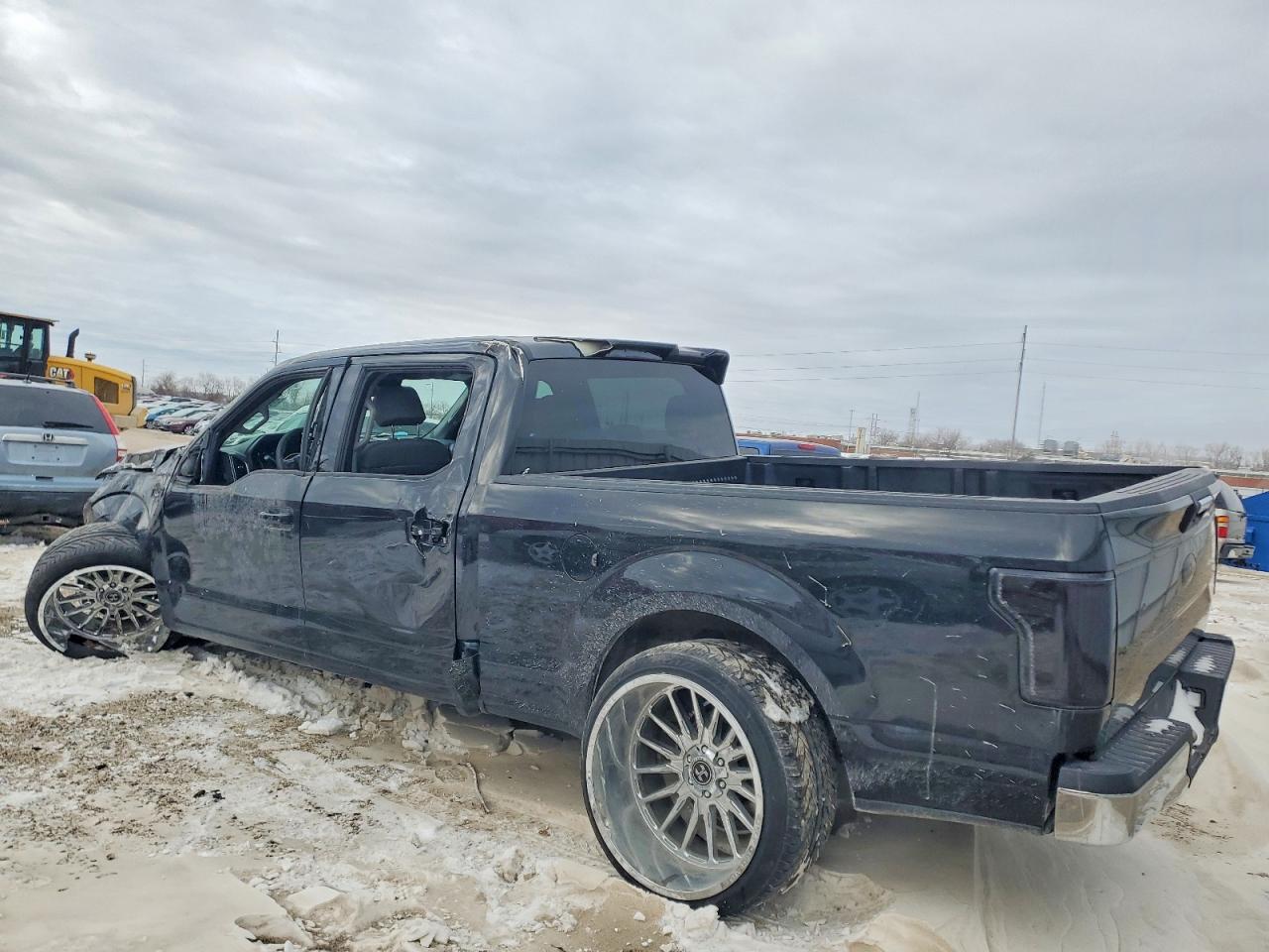 2015 FORD F150 SUPERCREW photo 2