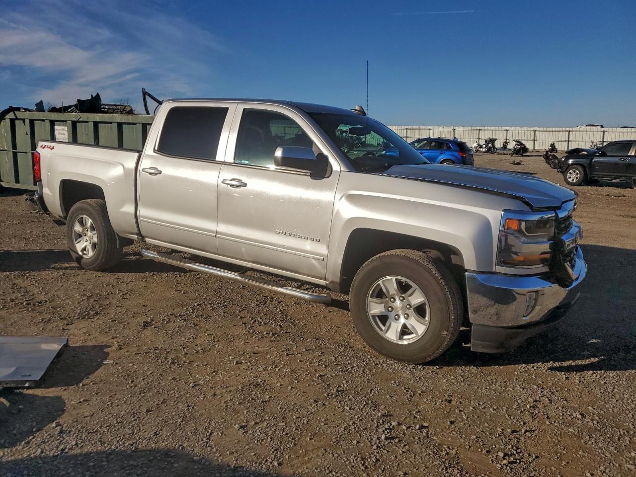 2018 CHEVROLET SILVERADO K1500 LT photo 4