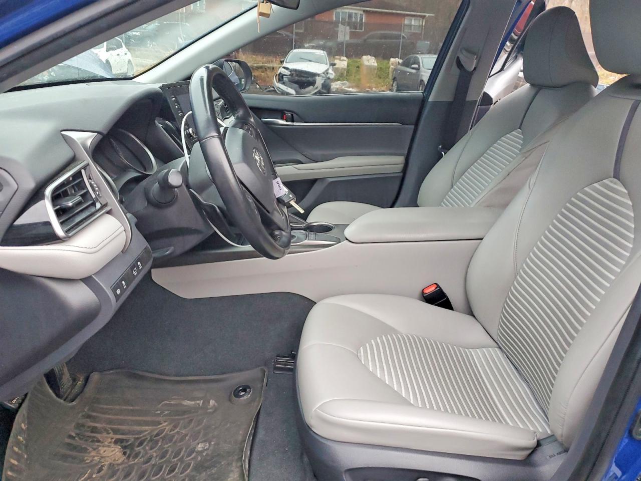 2023 TOYOTA CAMRY SE NIGHT SHADE photo 7