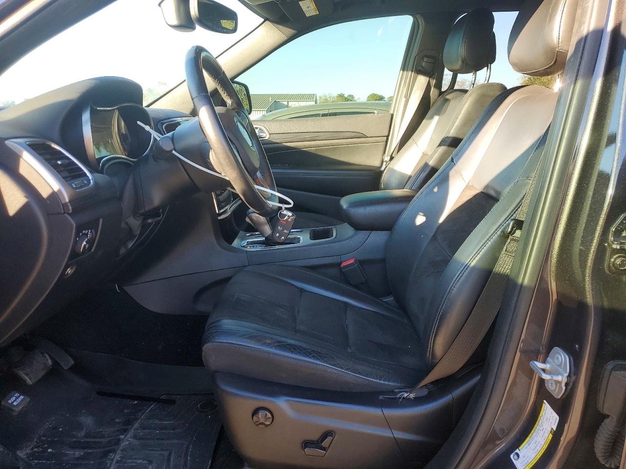 2019 JEEP GRAND CHEROKEE LAREDO photo 13