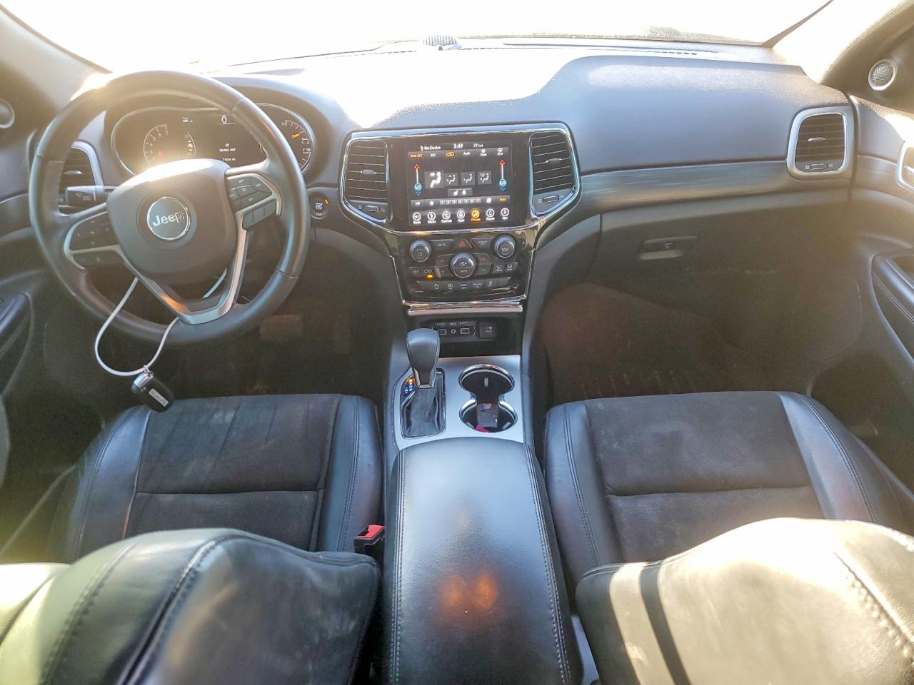 2019 JEEP GRAND CHEROKEE LAREDO photo 15