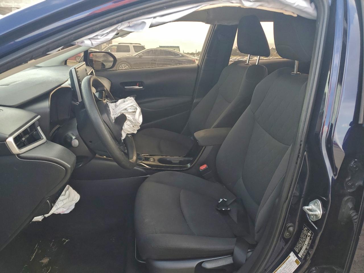 2020 TOYOTA COROLLA LE photo 7