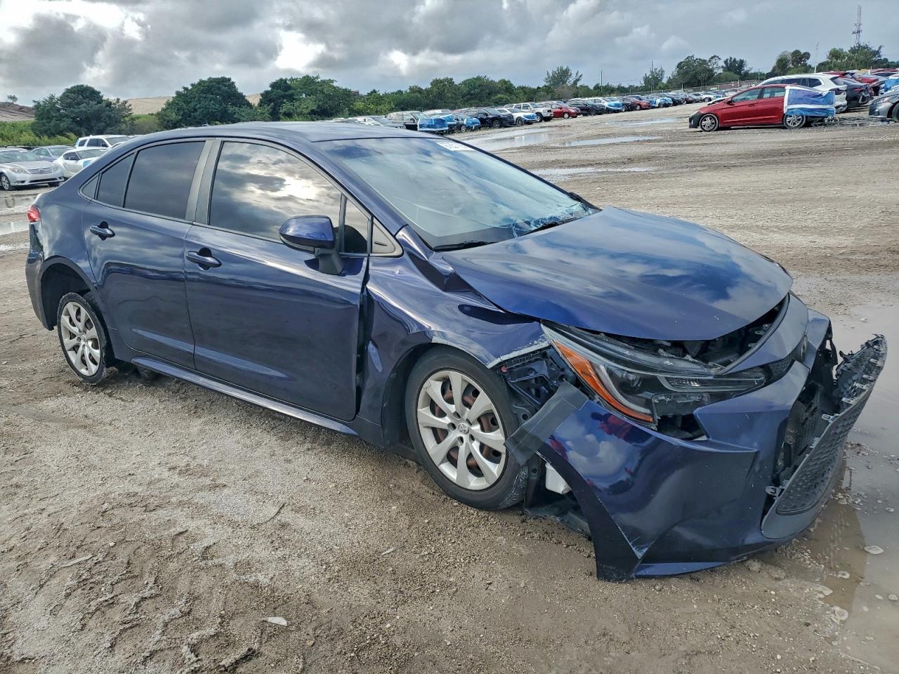 2020 TOYOTA COROLLA LE photo 4