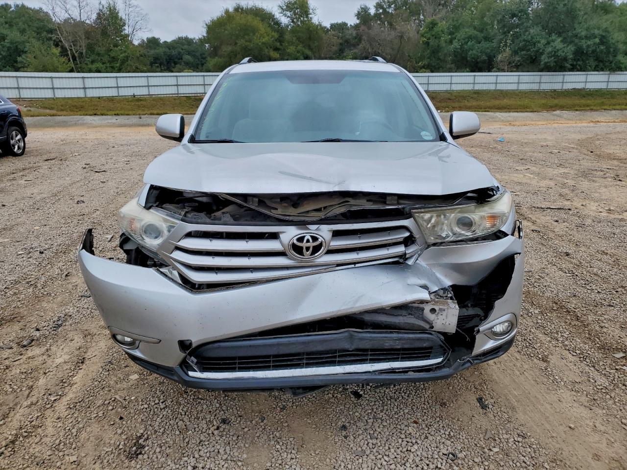 2011 TOYOTA HIGHLANDER BASE photo 5