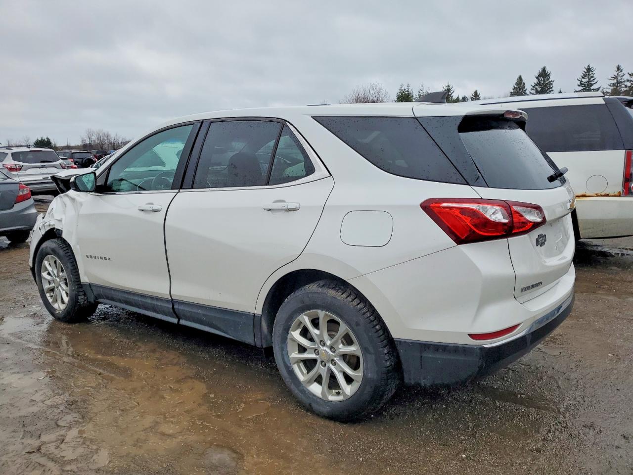 2019 CHEVROLET EQUINOX LT photo 2