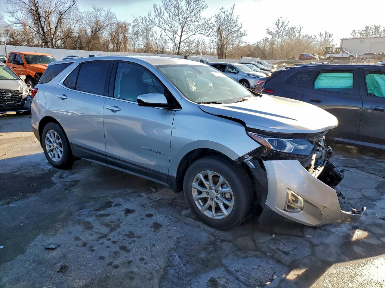 2018 CHEVROLET EQUINOX LT photo 4