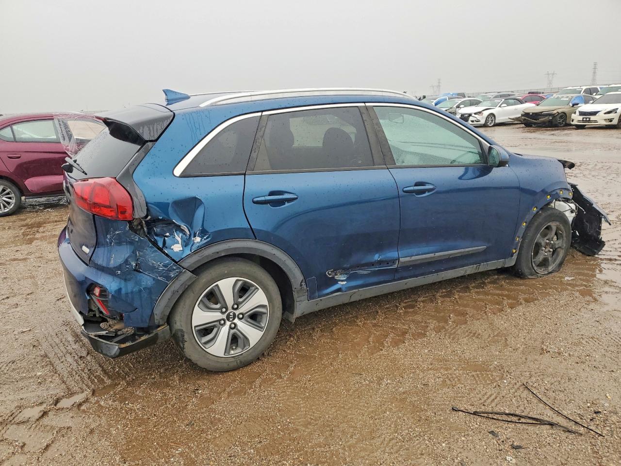 2021 KIA NIRO LX photo 3
