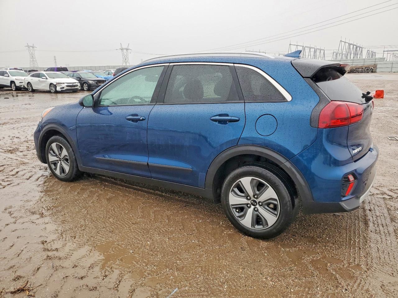 2021 KIA NIRO LX photo 2
