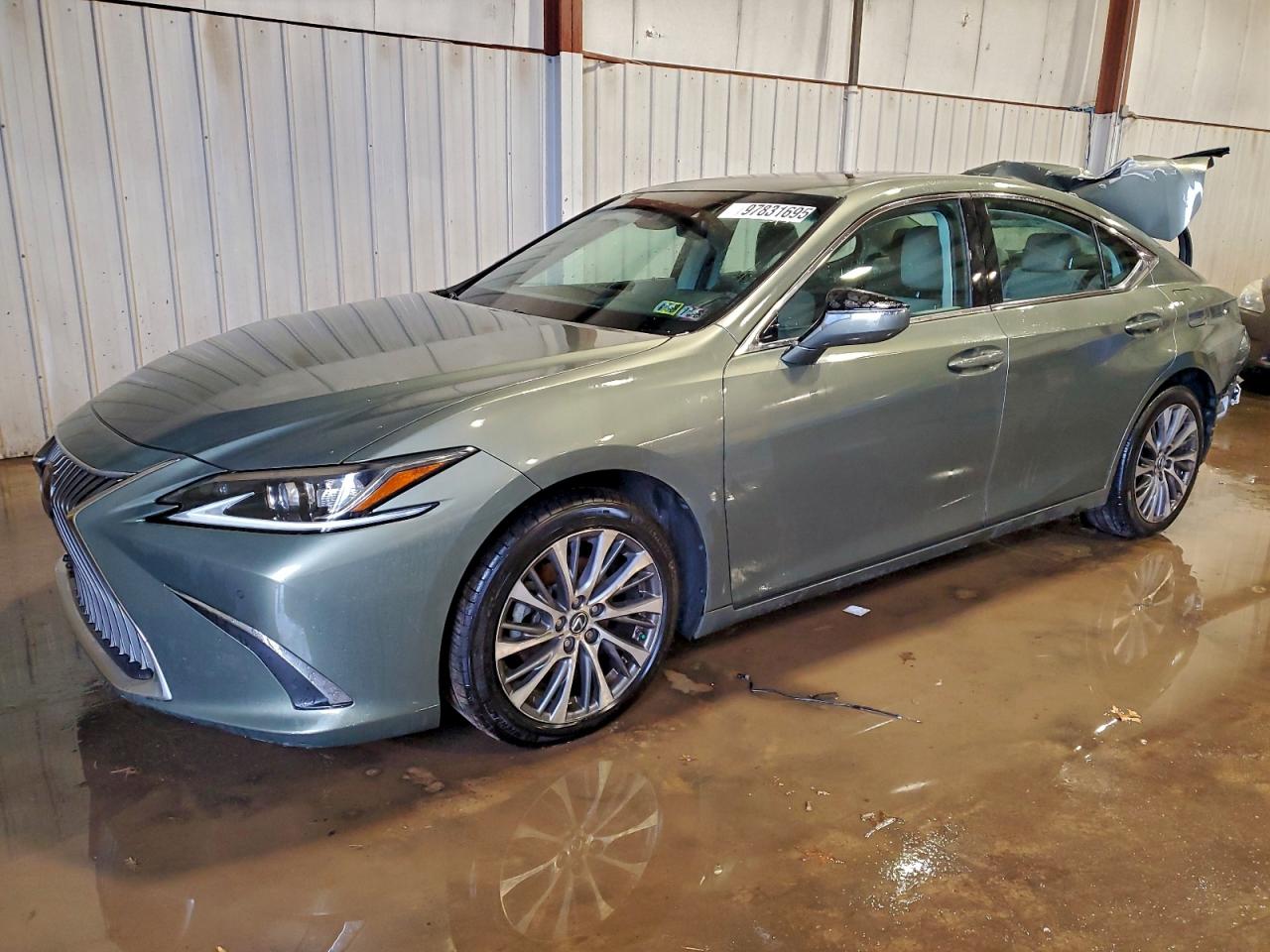 2020 LEXUS ES