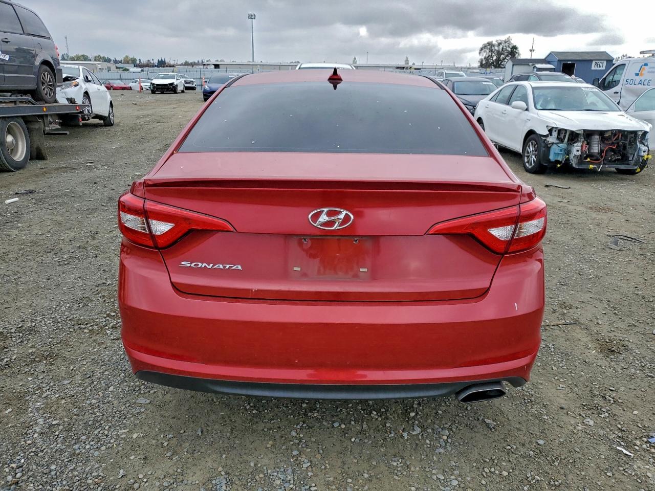 2017 HYUNDAI SONATA SE photo 6