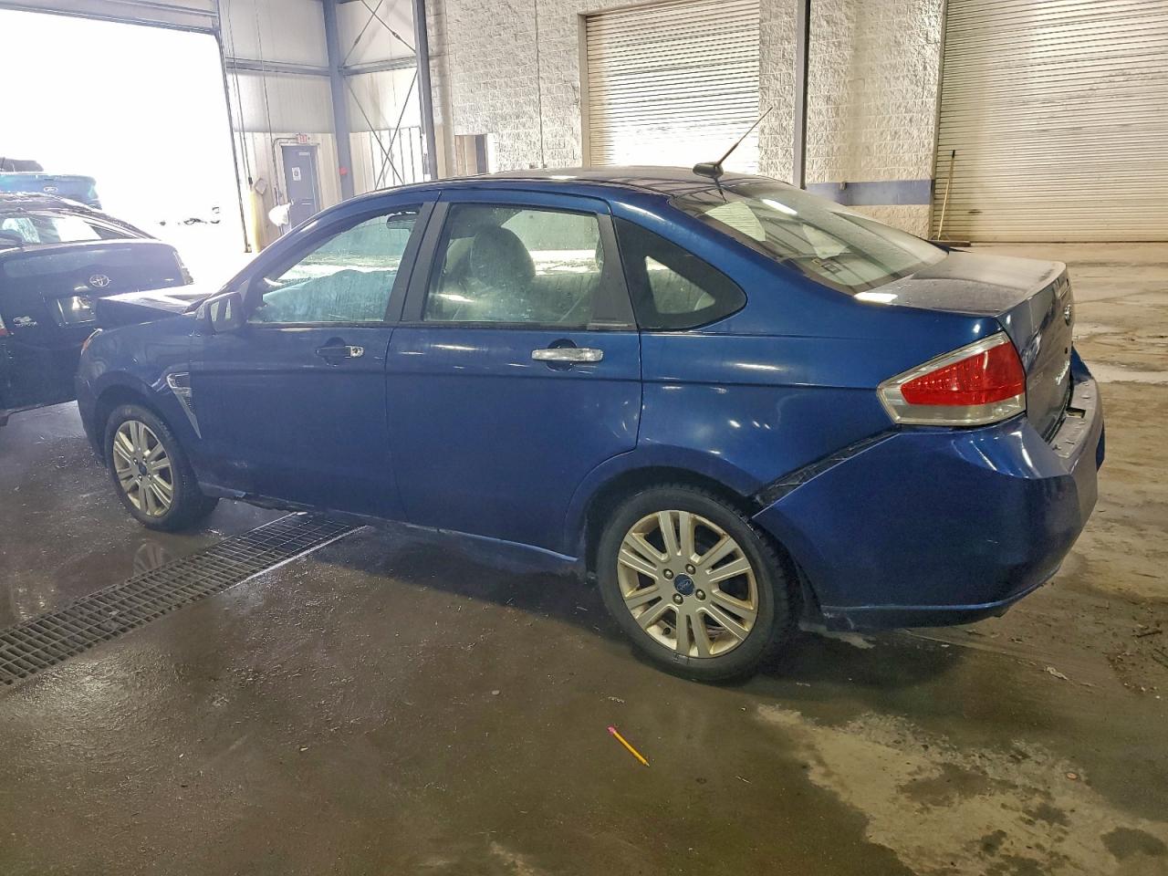 2008 FORD FOCUS SE photo 2