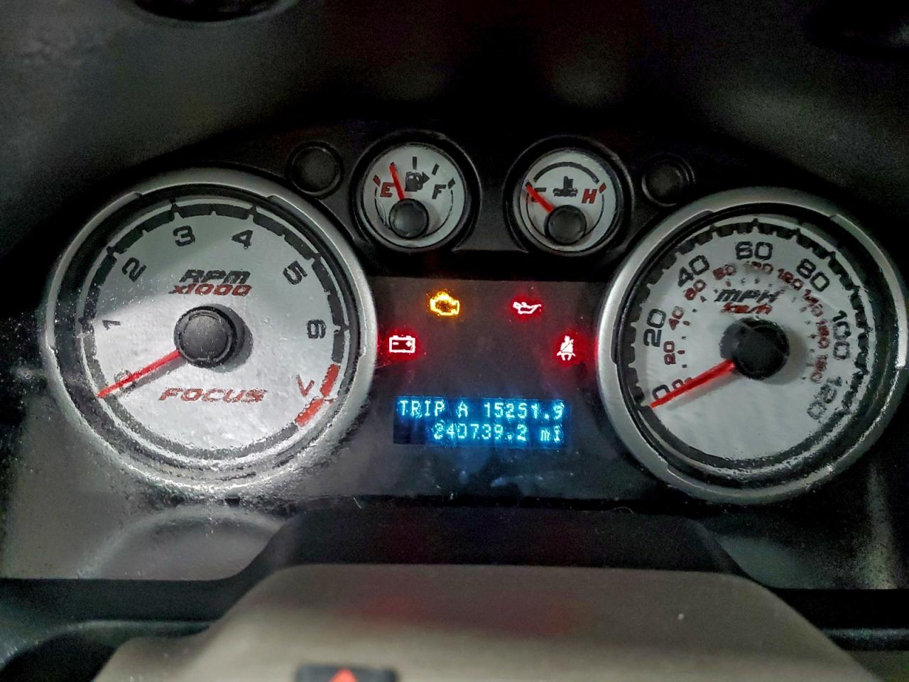 2008 FORD FOCUS SE photo 9