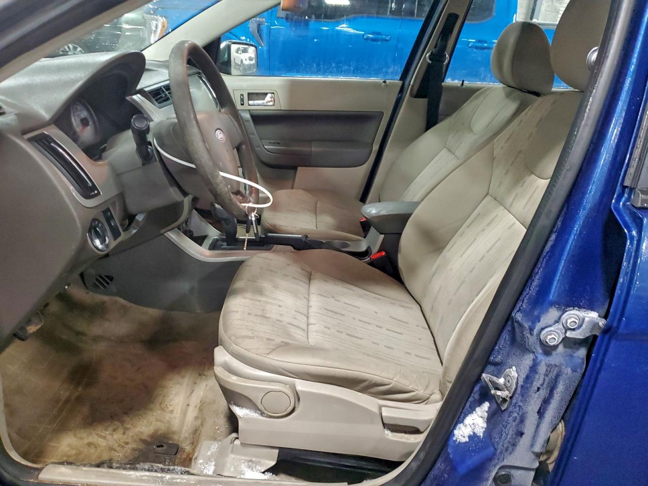 2008 FORD FOCUS SE photo 7