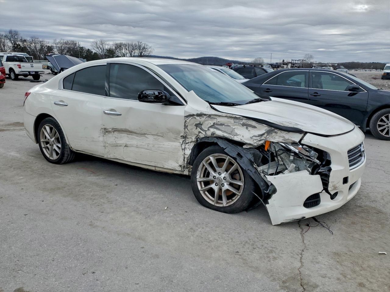 2009 NISSAN MAXIMA S photo 4