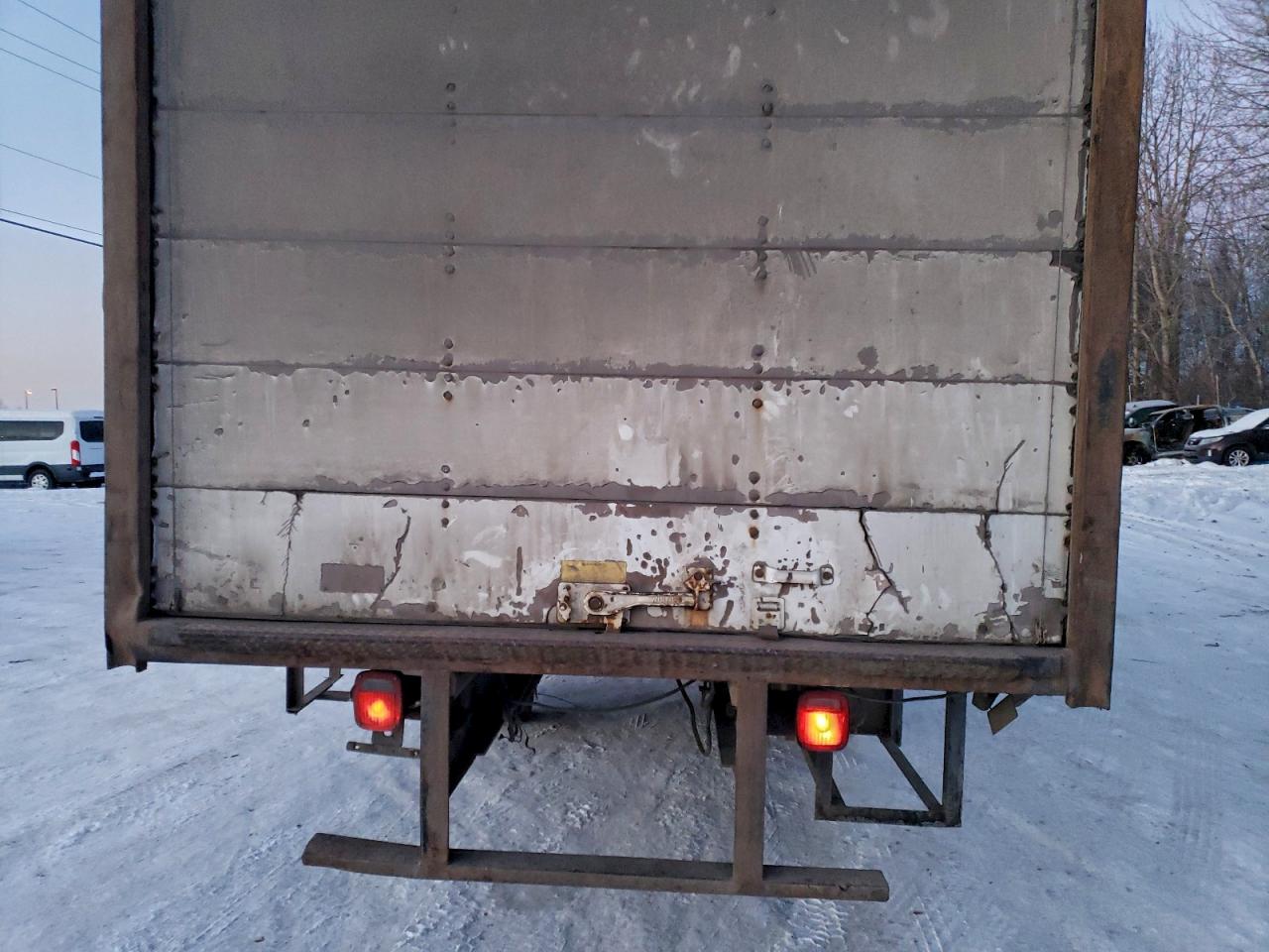 2006 FREIGHTLINER M2 106 MEDIUM DUTY photo 10