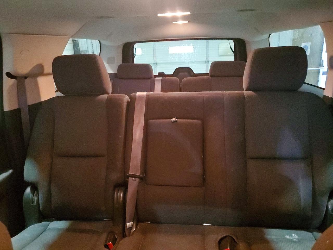 2011 CHEVROLET SUBURBAN K1500 LS photo 10