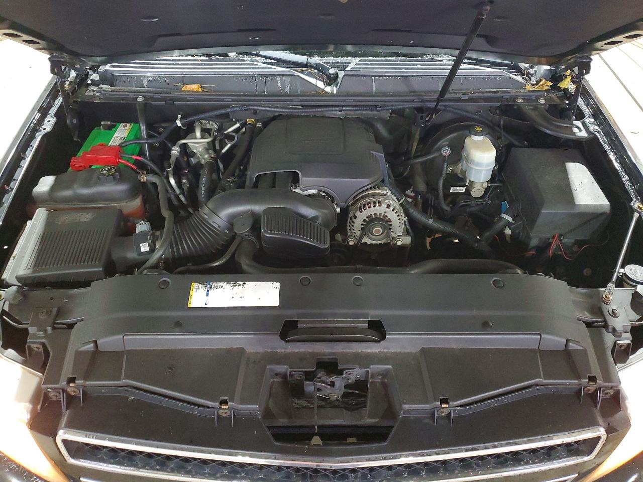 2011 CHEVROLET SUBURBAN K1500 LS photo 12