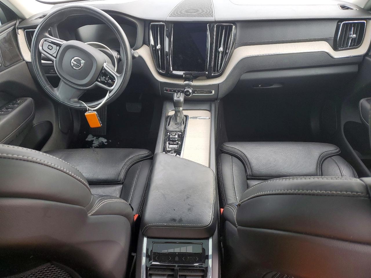 2021 VOLVO XC60 T5 INSCRIPTION photo 15