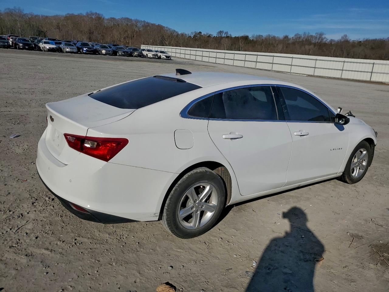 2021 CHEVROLET MALIBU LS photo 3