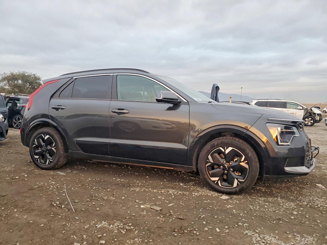 2023 KIA NIRO WIND photo 7