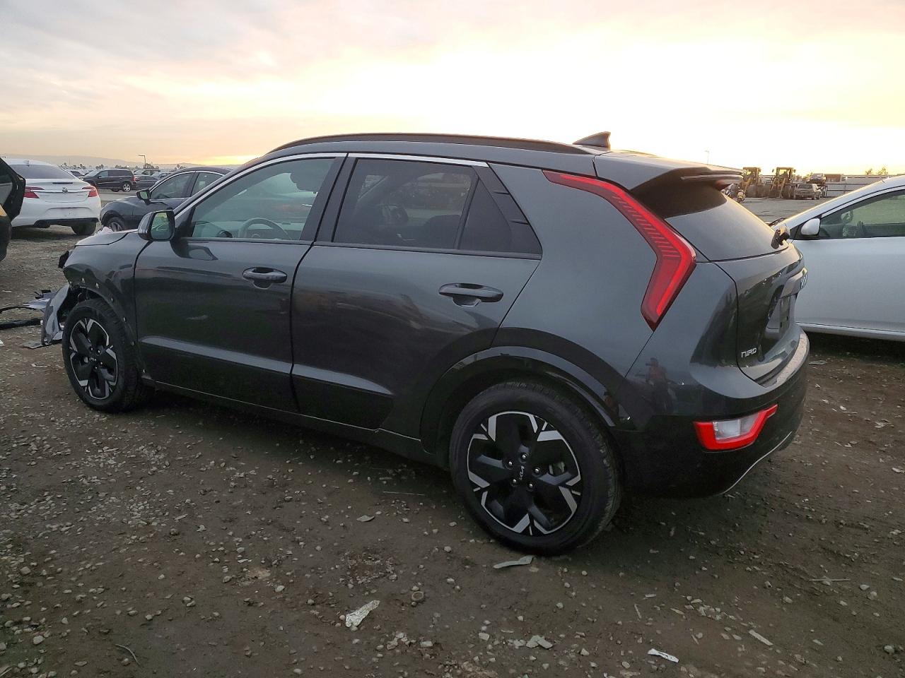 2023 KIA NIRO WIND photo 3