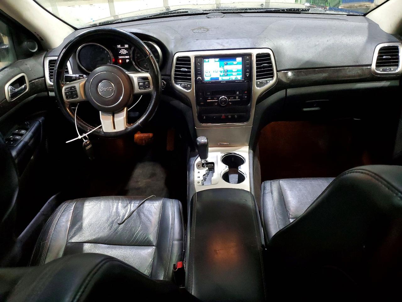 2011 JEEP GRAND CHEROKEE LAREDO photo 8