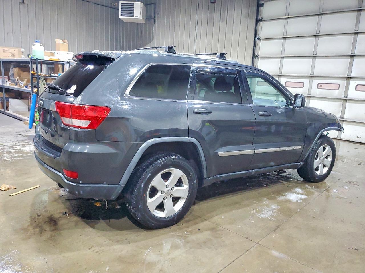 2011 JEEP GRAND CHEROKEE LAREDO photo 3