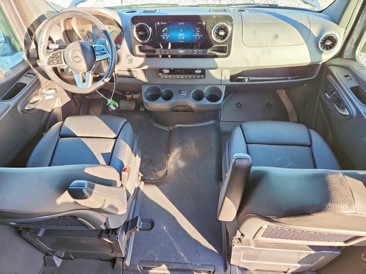 2023 MERCEDES-BENZ SPRINTER 2500 photo 8