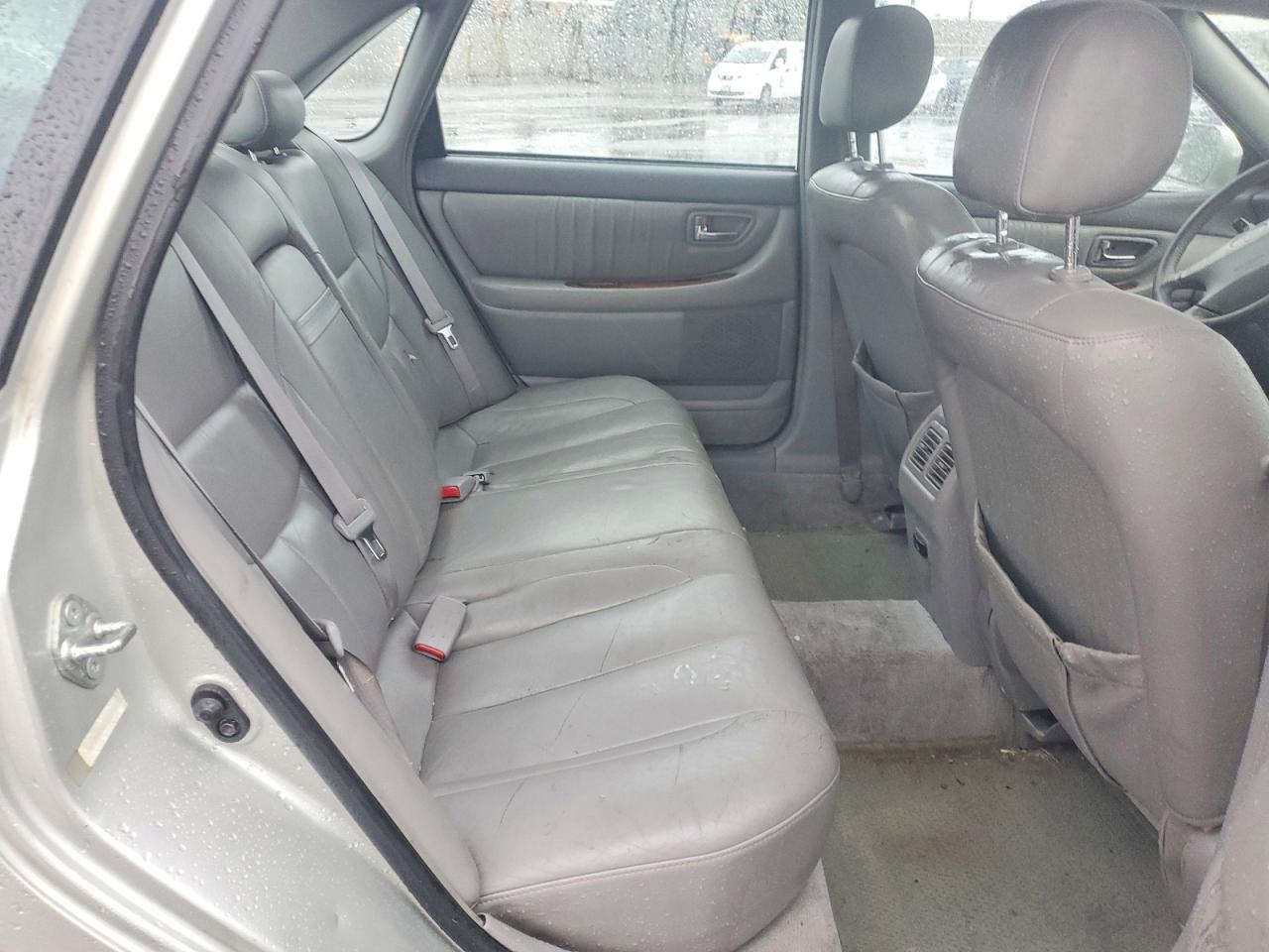 2001 TOYOTA AVALON XL photo 10