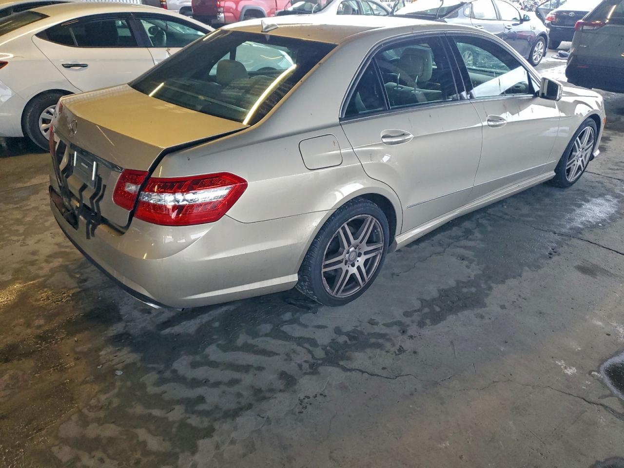 2010 MERCEDES-BENZ E 350 photo 3