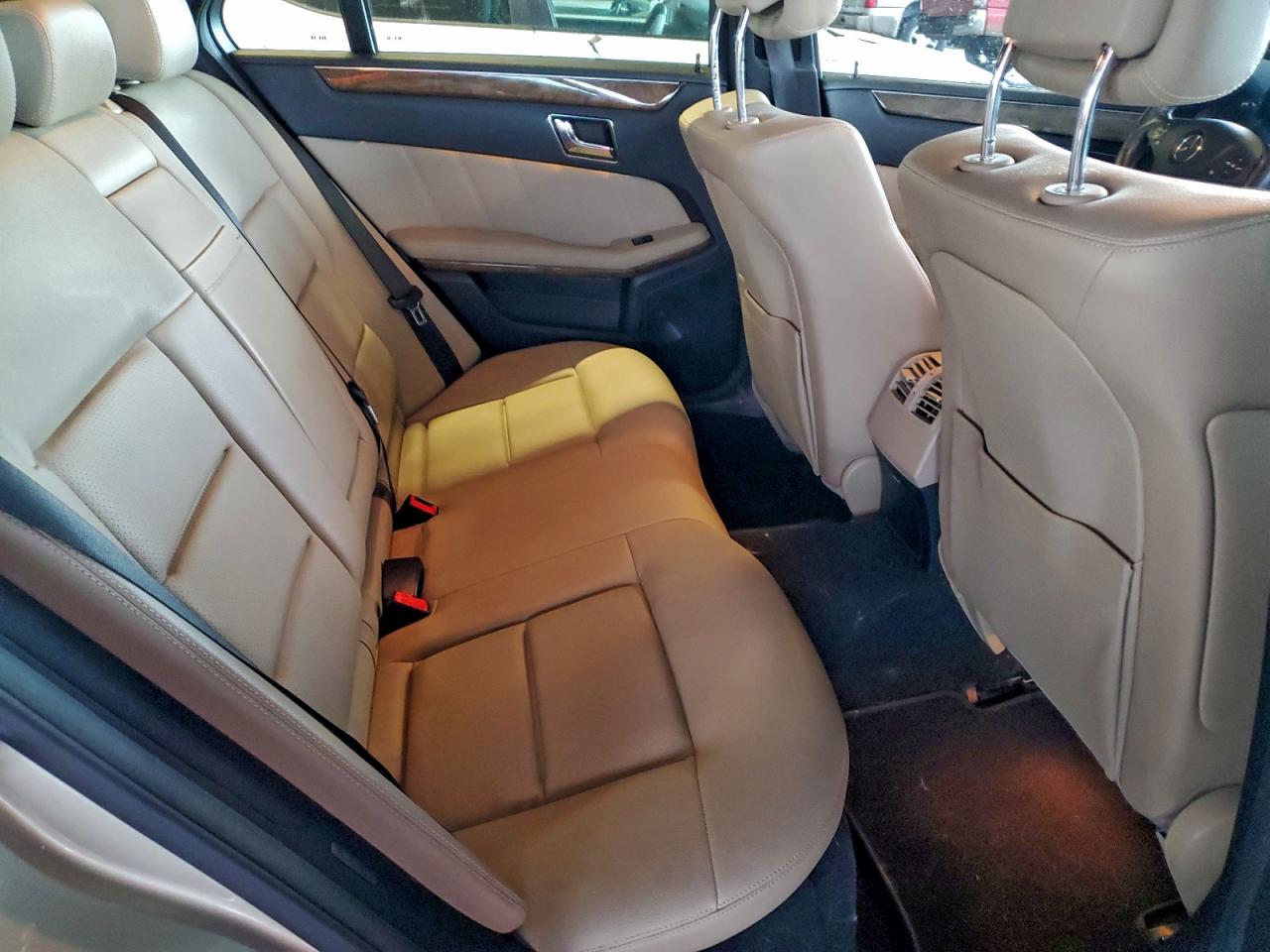 2010 MERCEDES-BENZ E 350 photo 10