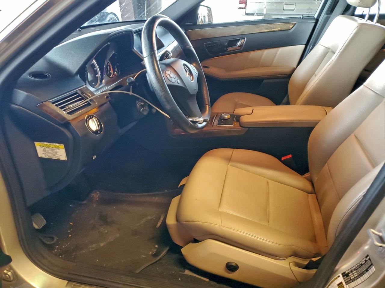 2010 MERCEDES-BENZ E 350 photo 7