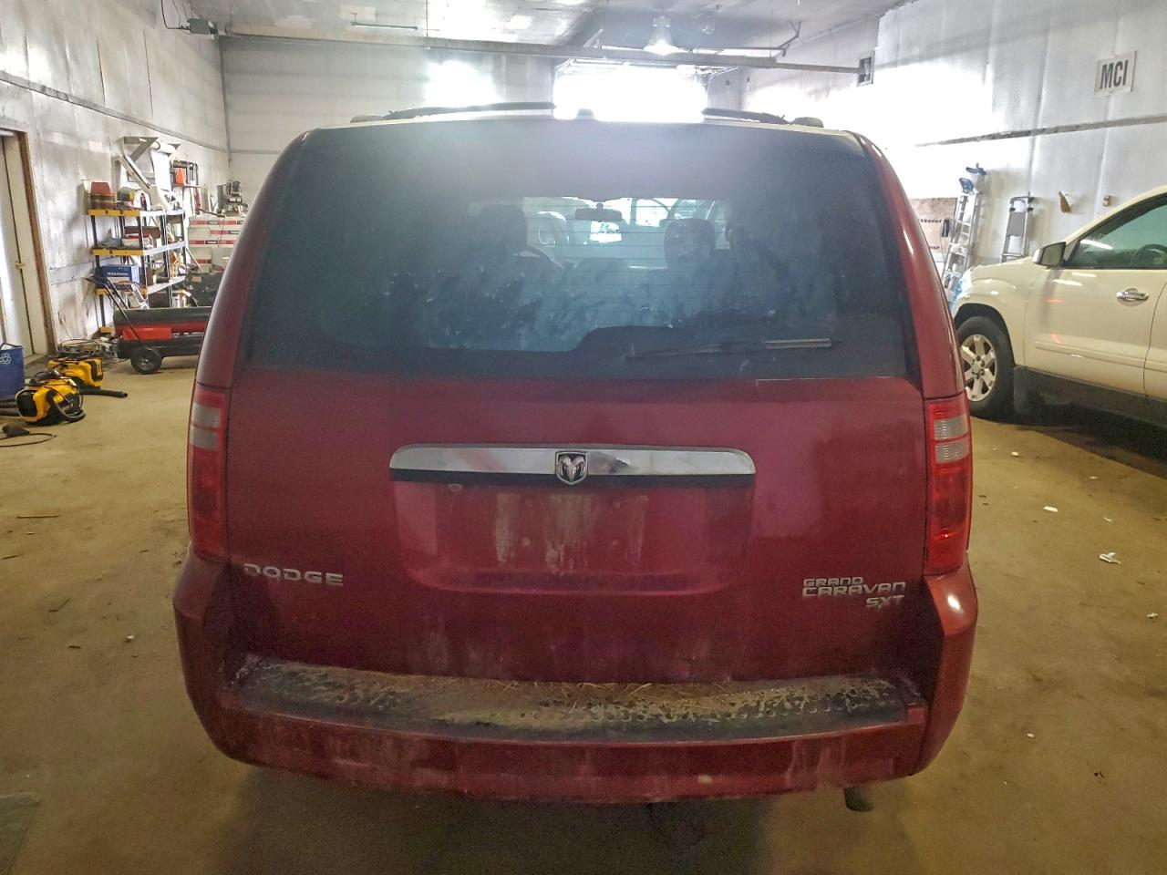 2010 DODGE GRAND CARAVAN SXT photo 6