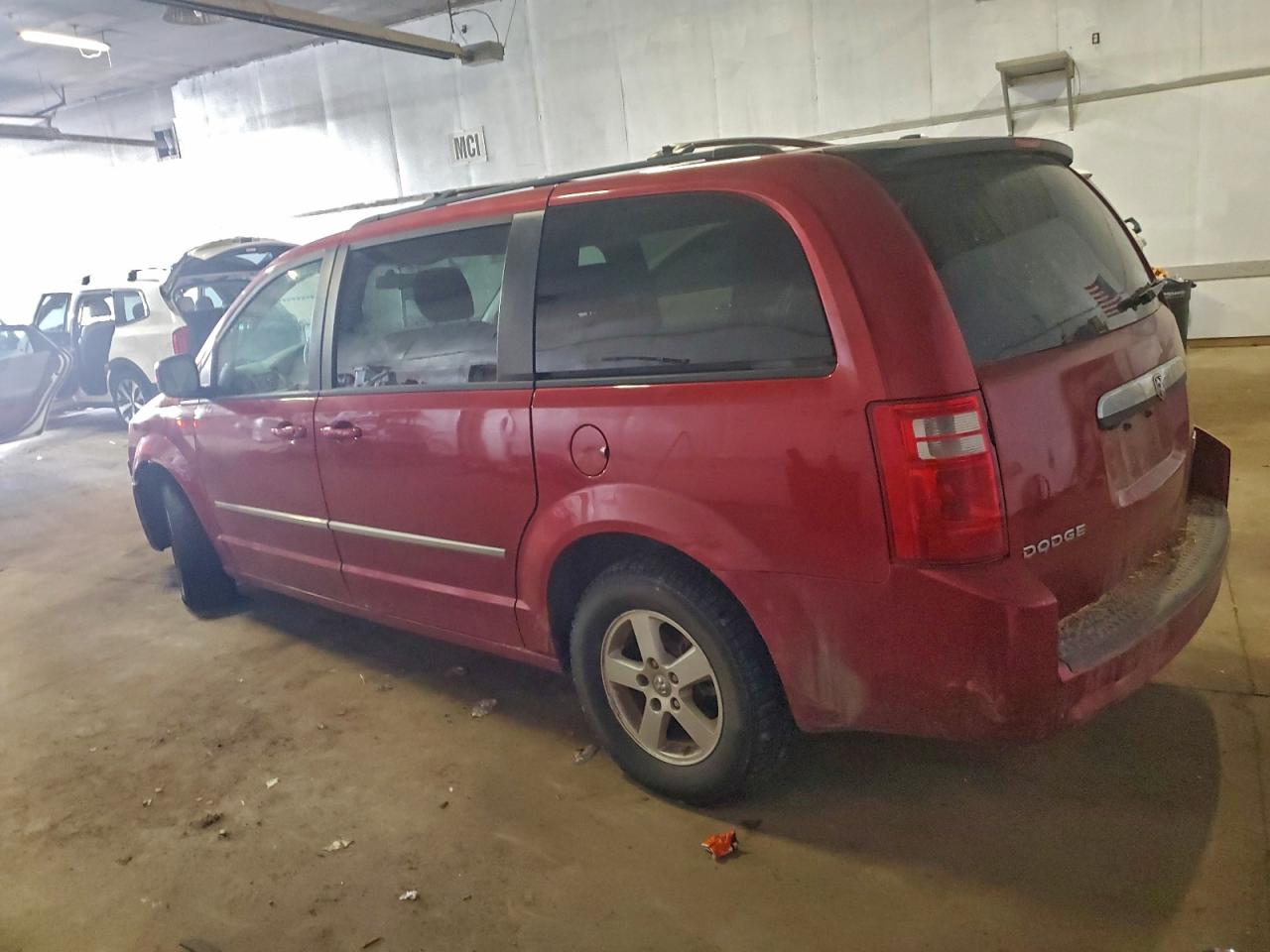 2010 DODGE GRAND CARAVAN SXT photo 2