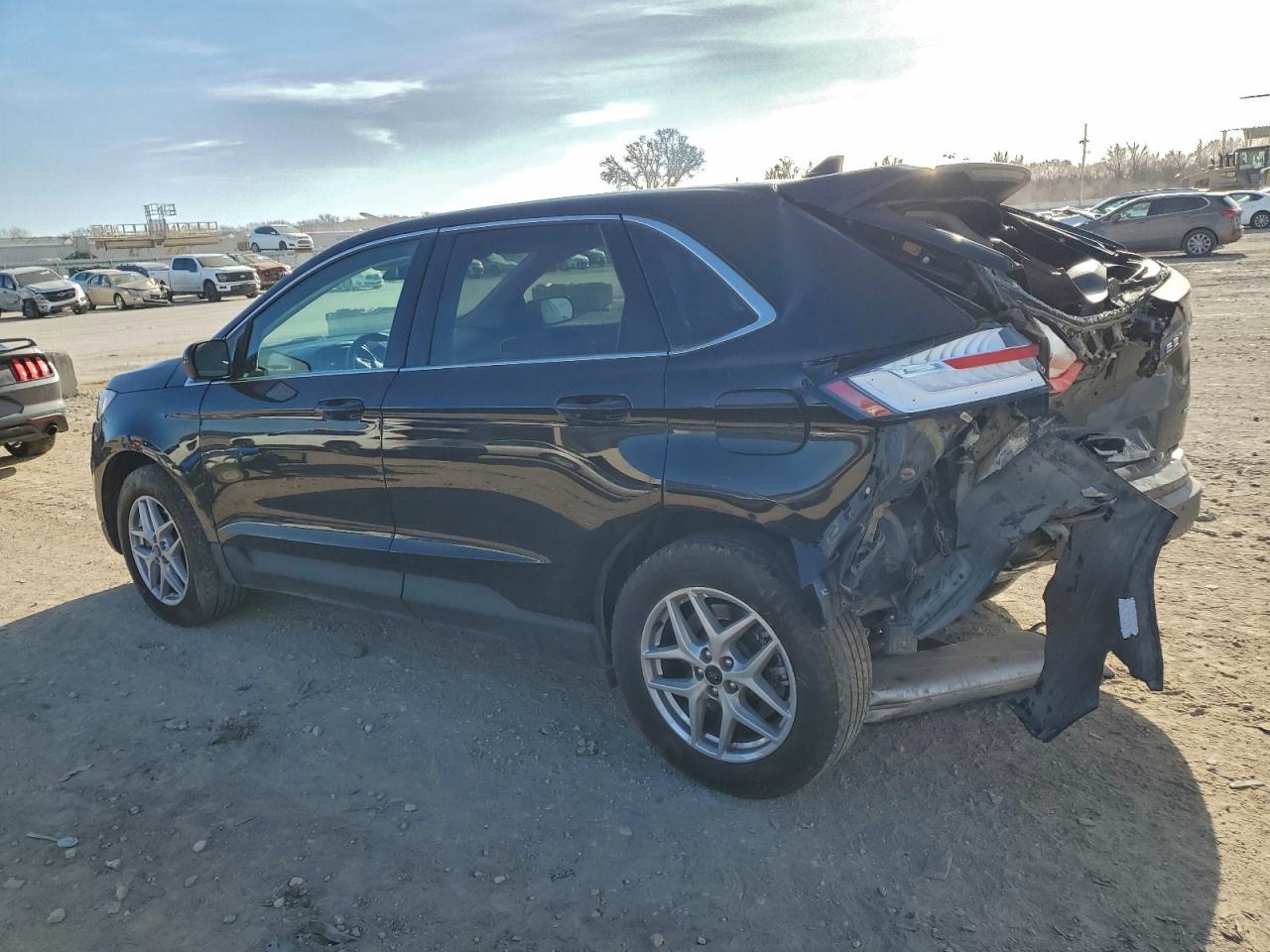 2024 FORD EDGE SEL photo 2