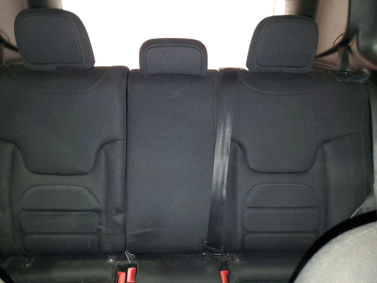 2019 JEEP RENEGADE LATITUDE photo 10