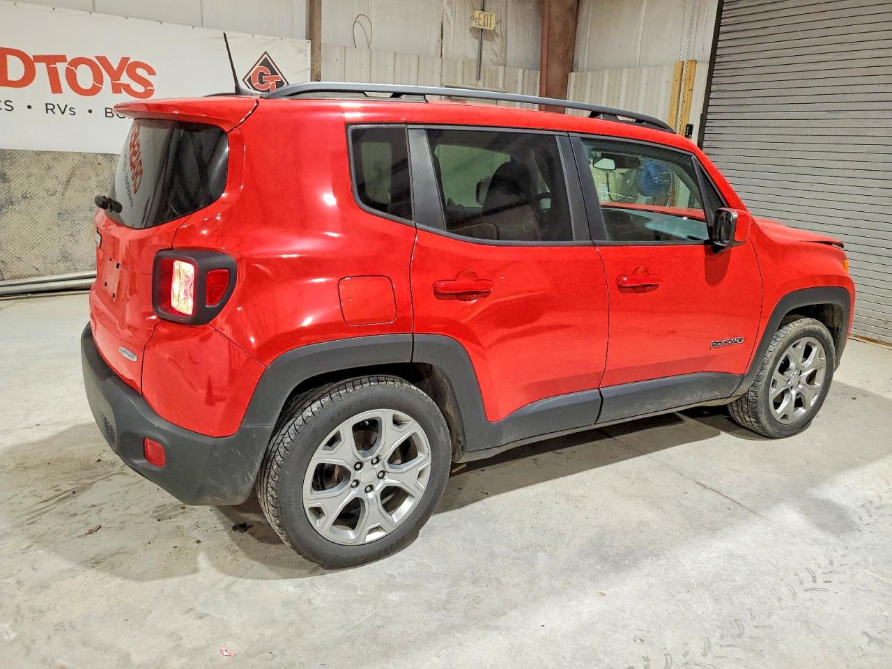 2019 JEEP RENEGADE LATITUDE photo 3