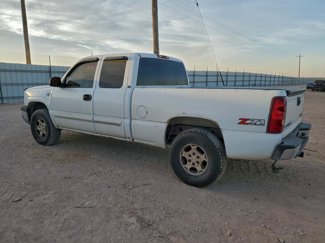2003 CHEVROLET SILVERADO K1500 photo 4