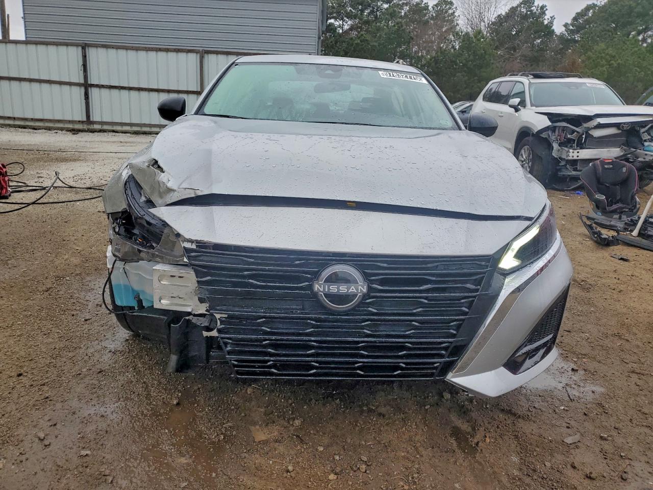 2025 NISSAN ALTIMA SV photo 5