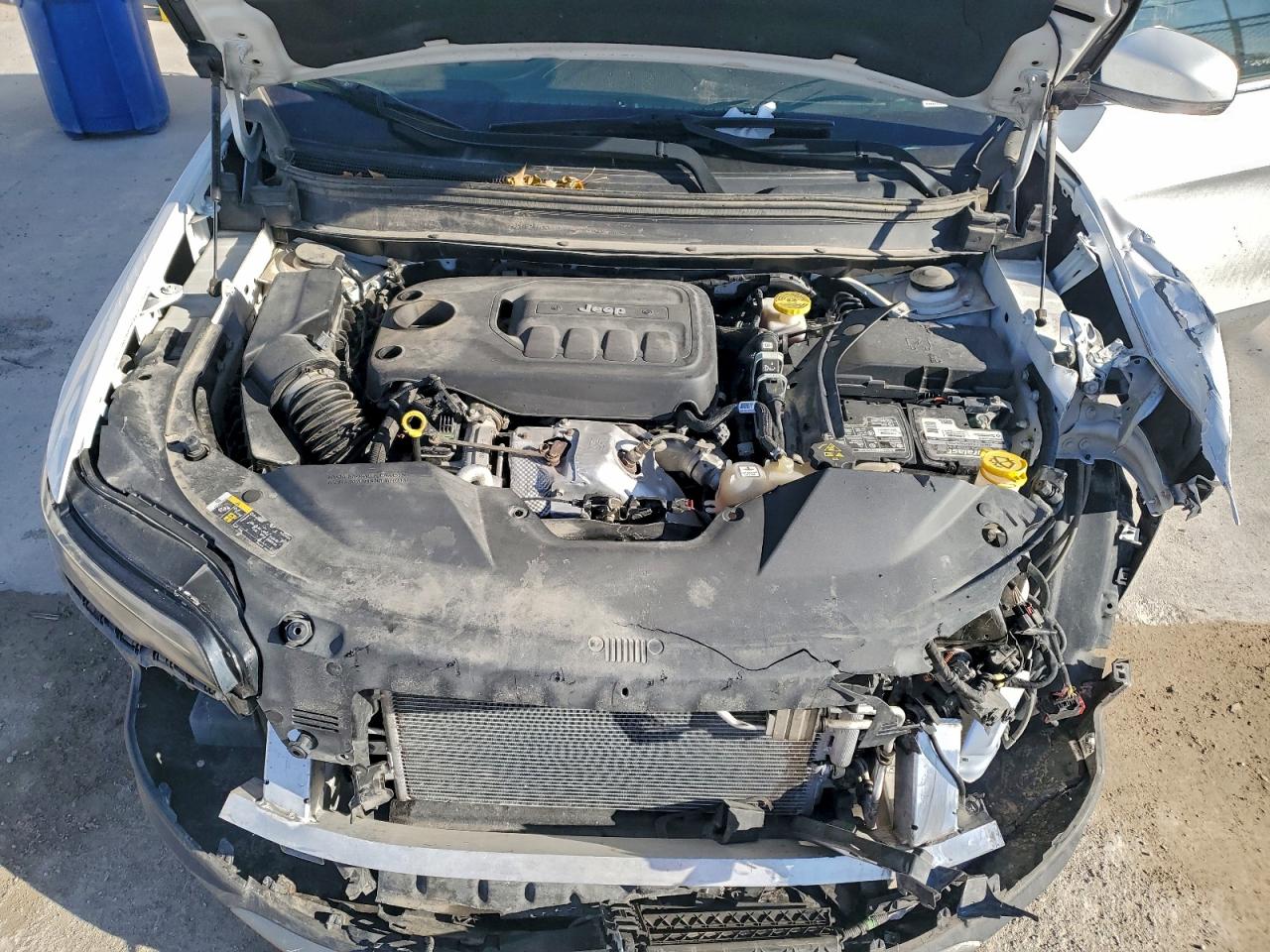 2019 JEEP CHEROKEE LIMITED photo 12