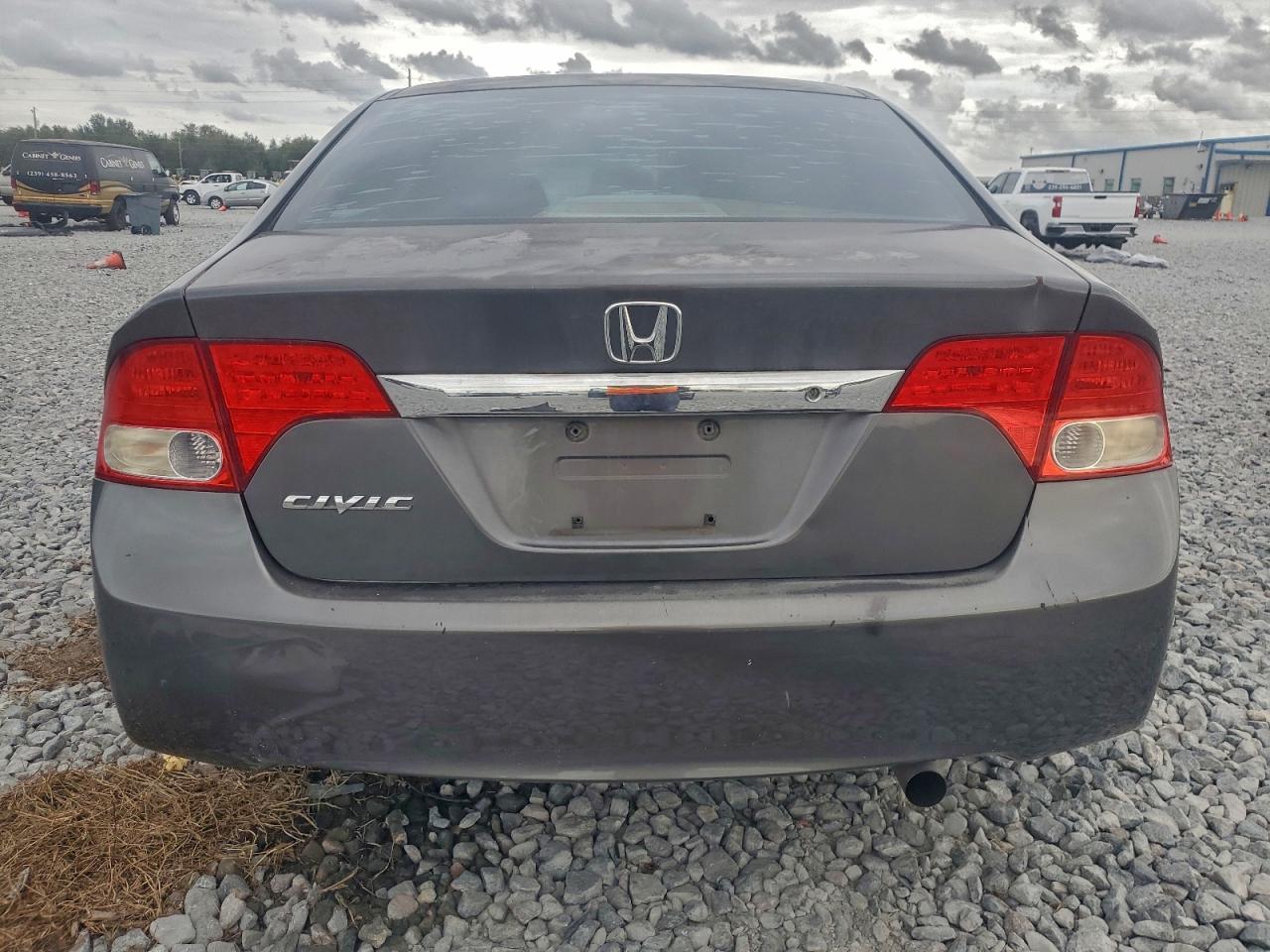 2010 HONDA CIVIC VP photo 6