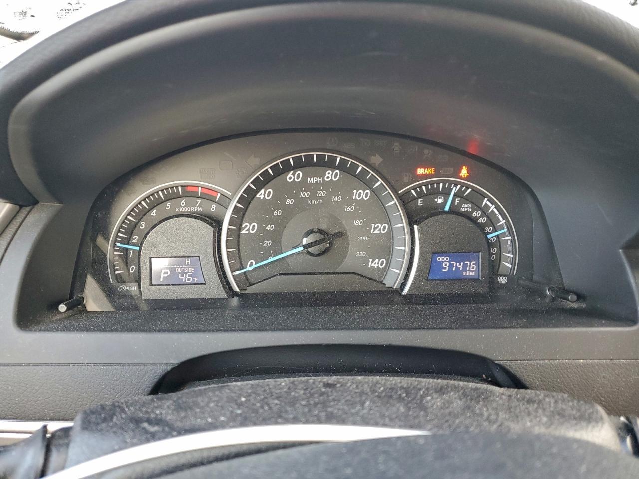 2014 TOYOTA CAMRY L photo 17