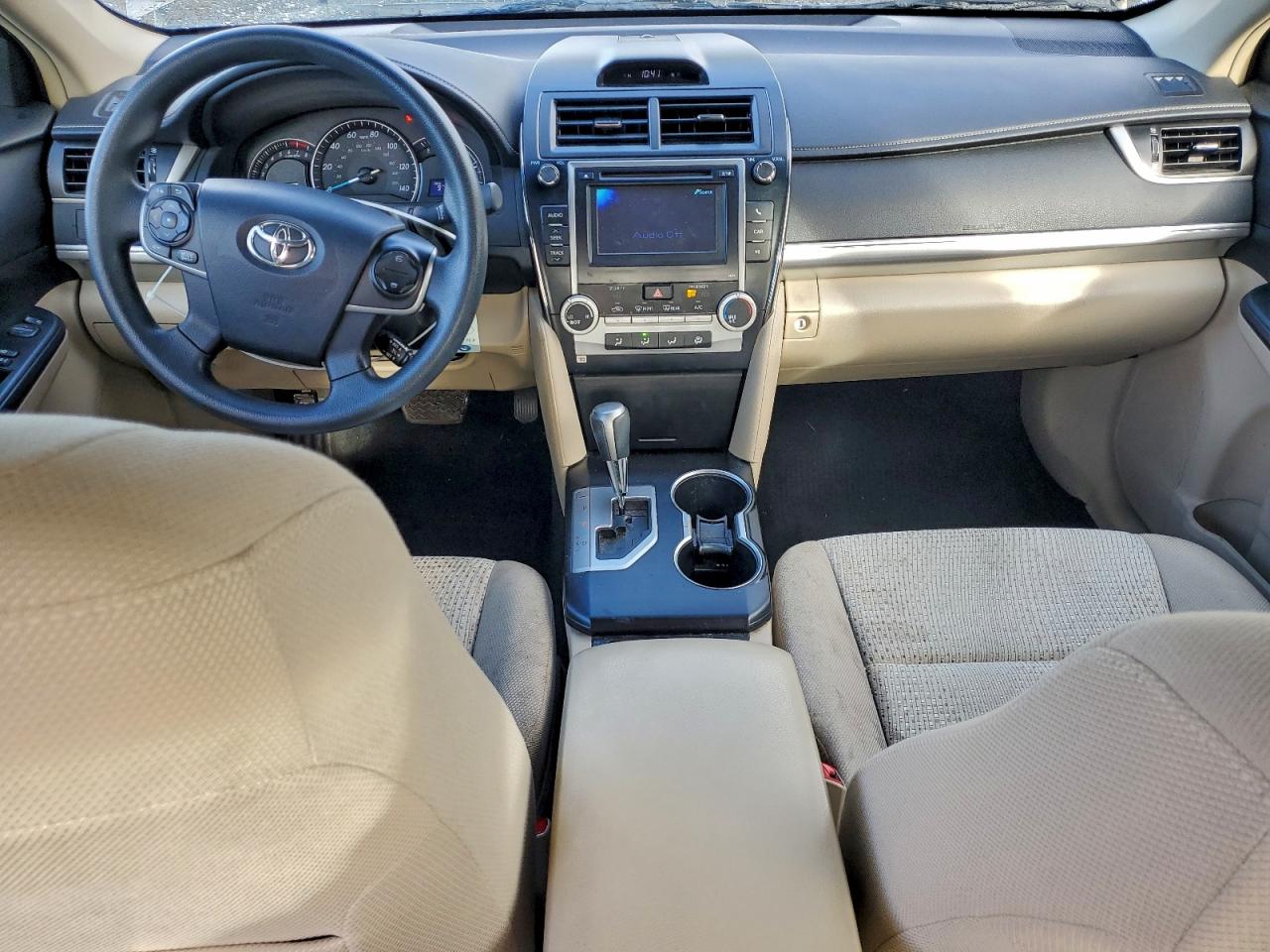 2014 TOYOTA CAMRY L photo 15