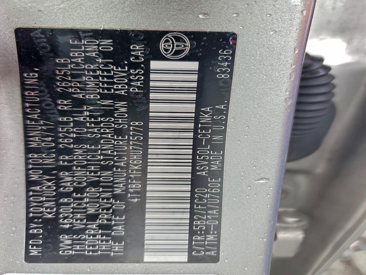 2017 TOYOTA CAMRY LE photo 12
