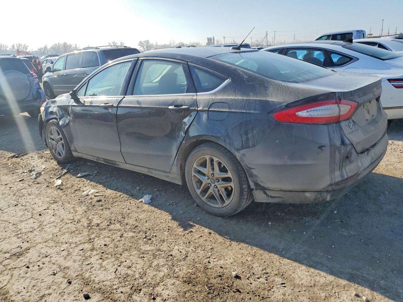 2015 FORD FUSION SE photo 2