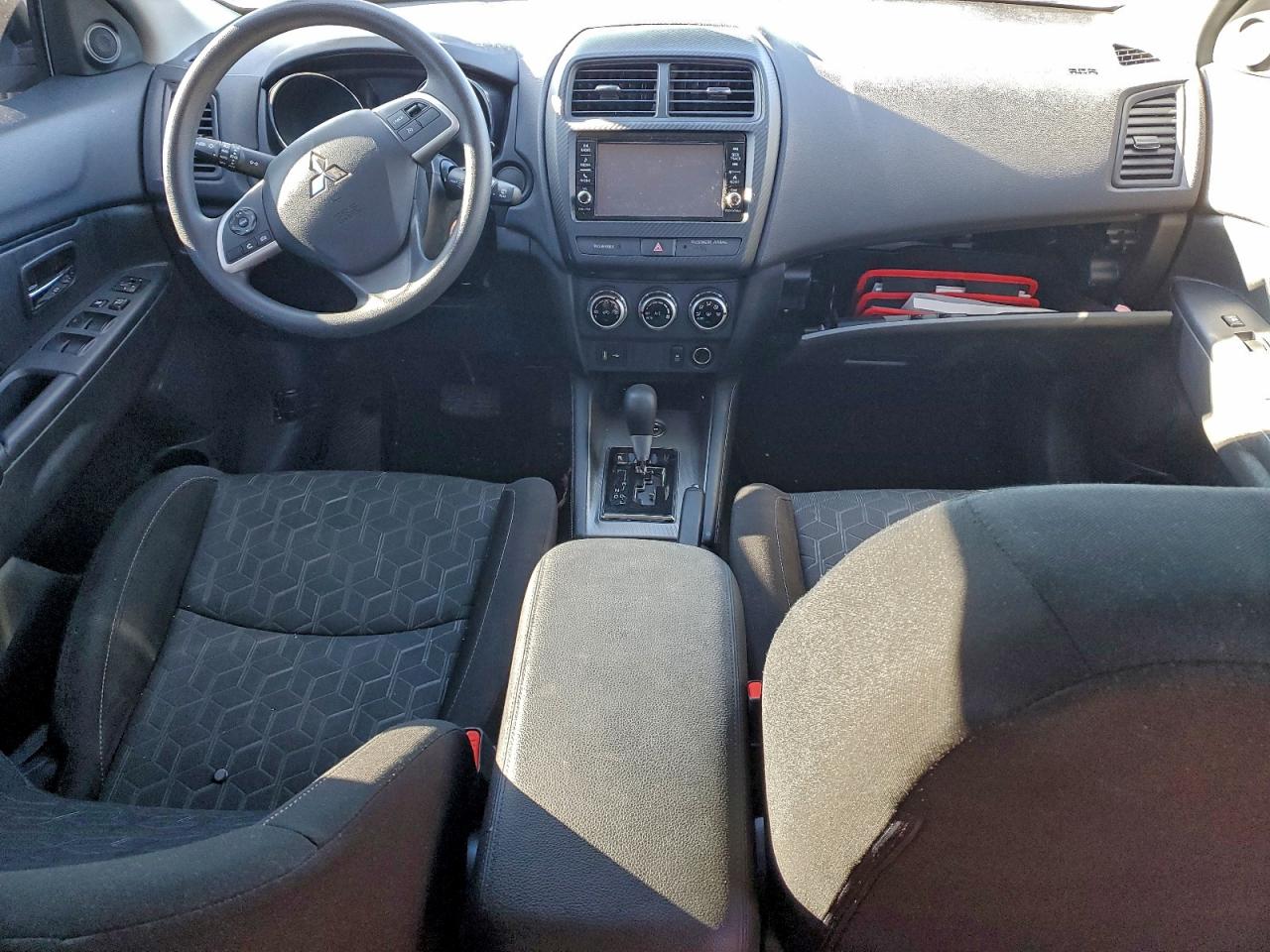 2024 MITSUBISHI OUTLANDER SPORT S/SE photo 8