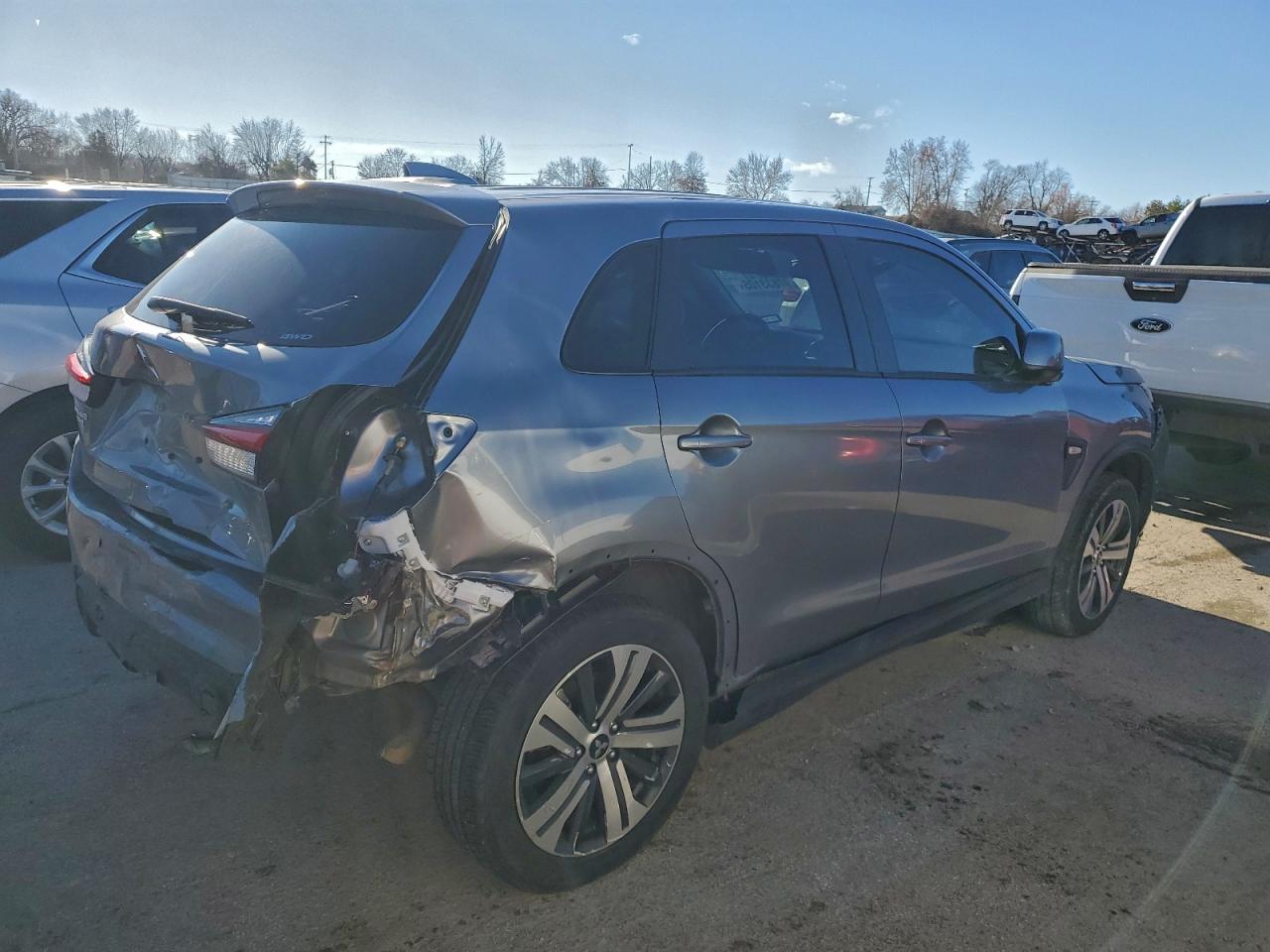 2024 MITSUBISHI OUTLANDER SPORT S/SE photo 3
