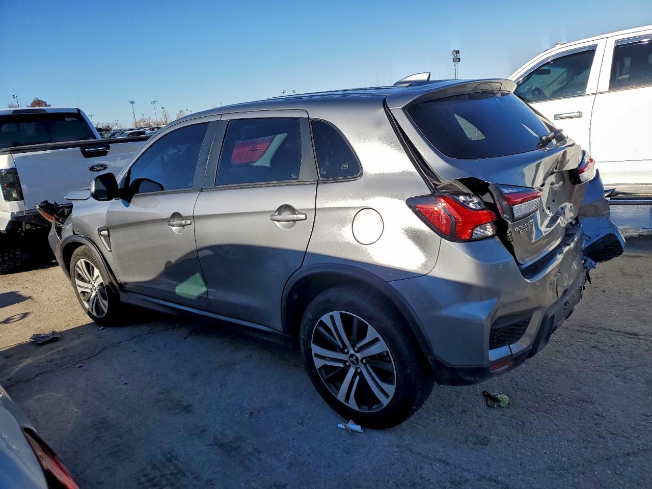 2024 MITSUBISHI OUTLANDER SPORT S/SE photo 2
