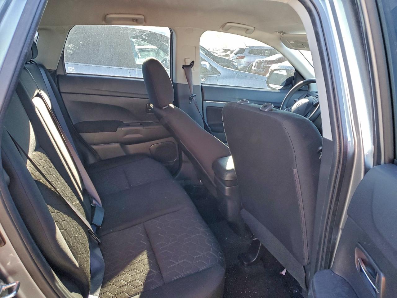 2024 MITSUBISHI OUTLANDER SPORT S/SE photo 11