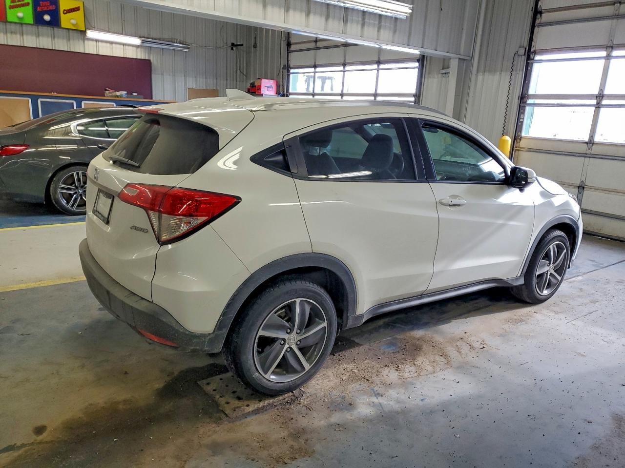 2021 HONDA HR-V EX photo 5
